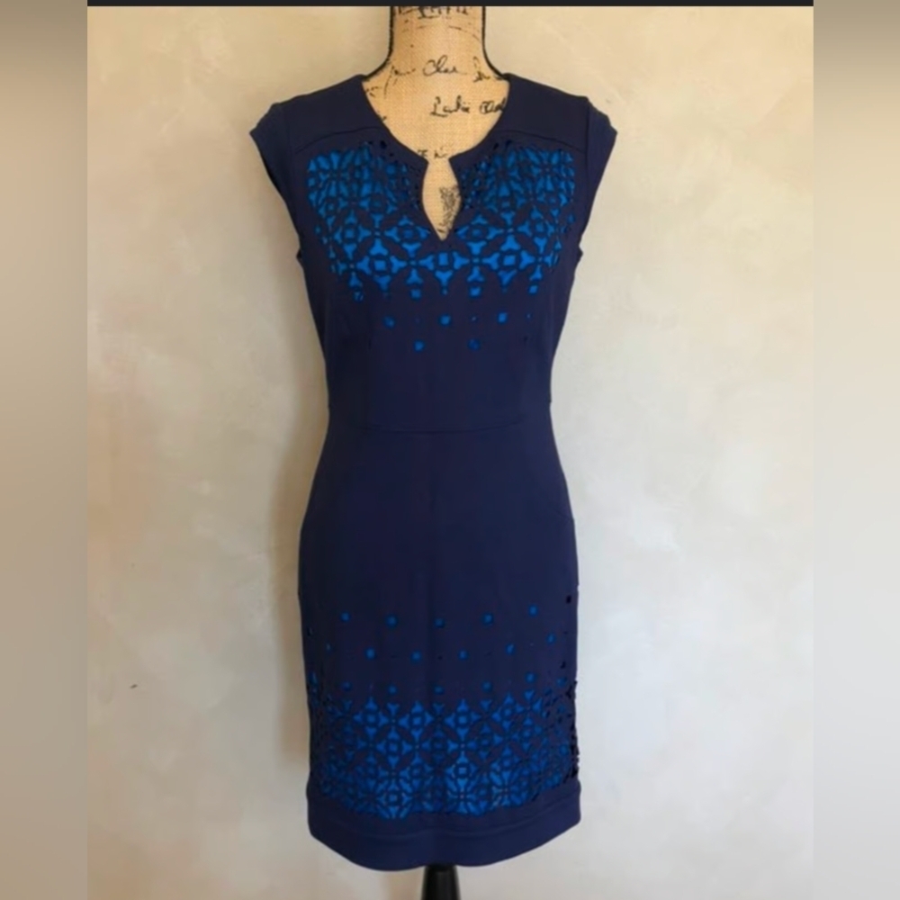 Laundry By Shelli Segal Navy and Blue Midi Dress